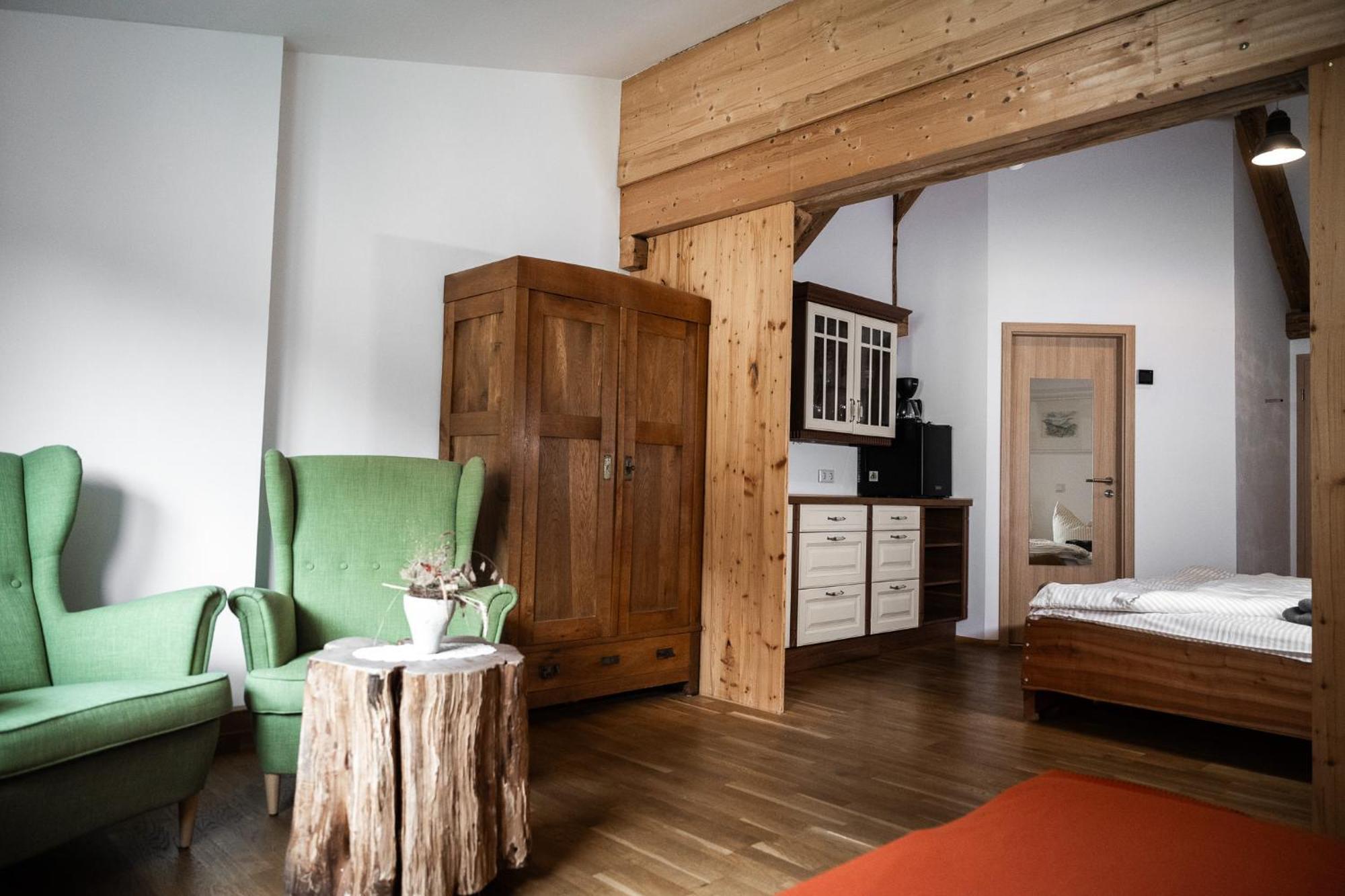 Alte Kass Hotel & Kaffeehaus Neidlingen Eksteriør billede