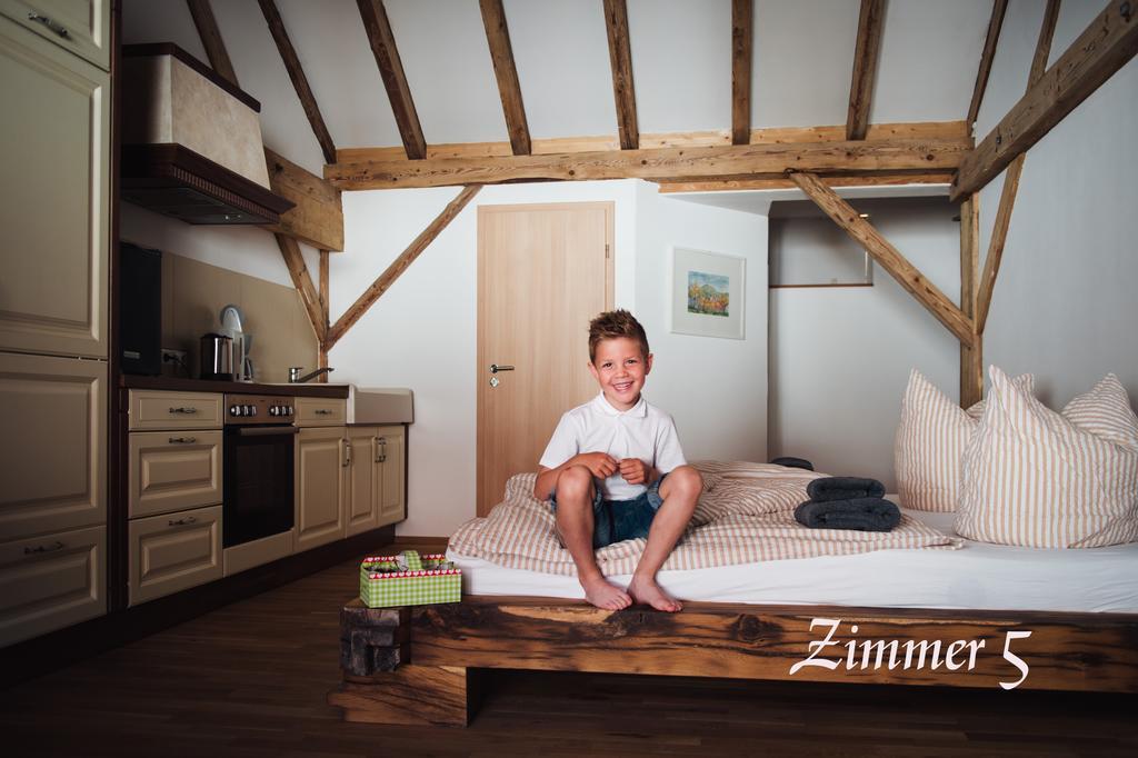 Alte Kass Hotel & Kaffeehaus Neidlingen Eksteriør billede